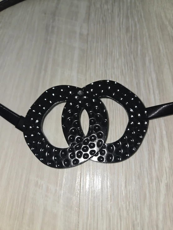 Black Stretch Buckle Belt - Picture 3 of 6